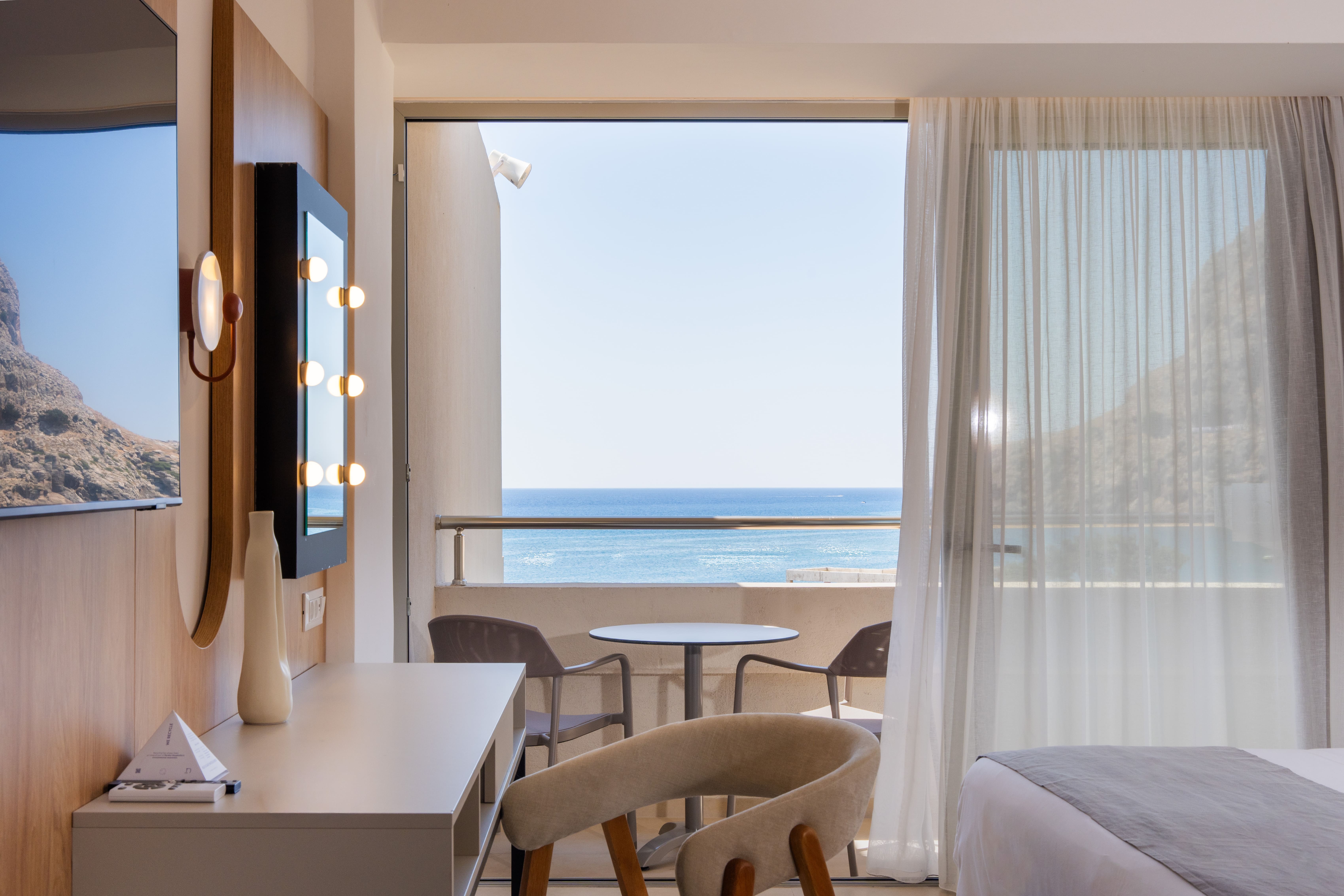 Room 350 PD Sea View  - Bee Digital - 6.jpg