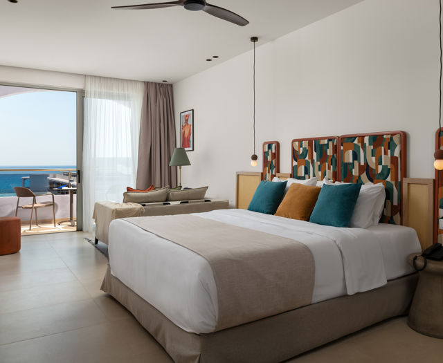 PRL Lifestyle Junior Suite Sea View 1 (1)