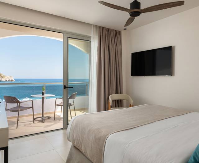 PRL Premium Deluxe Front Sea View 11 20