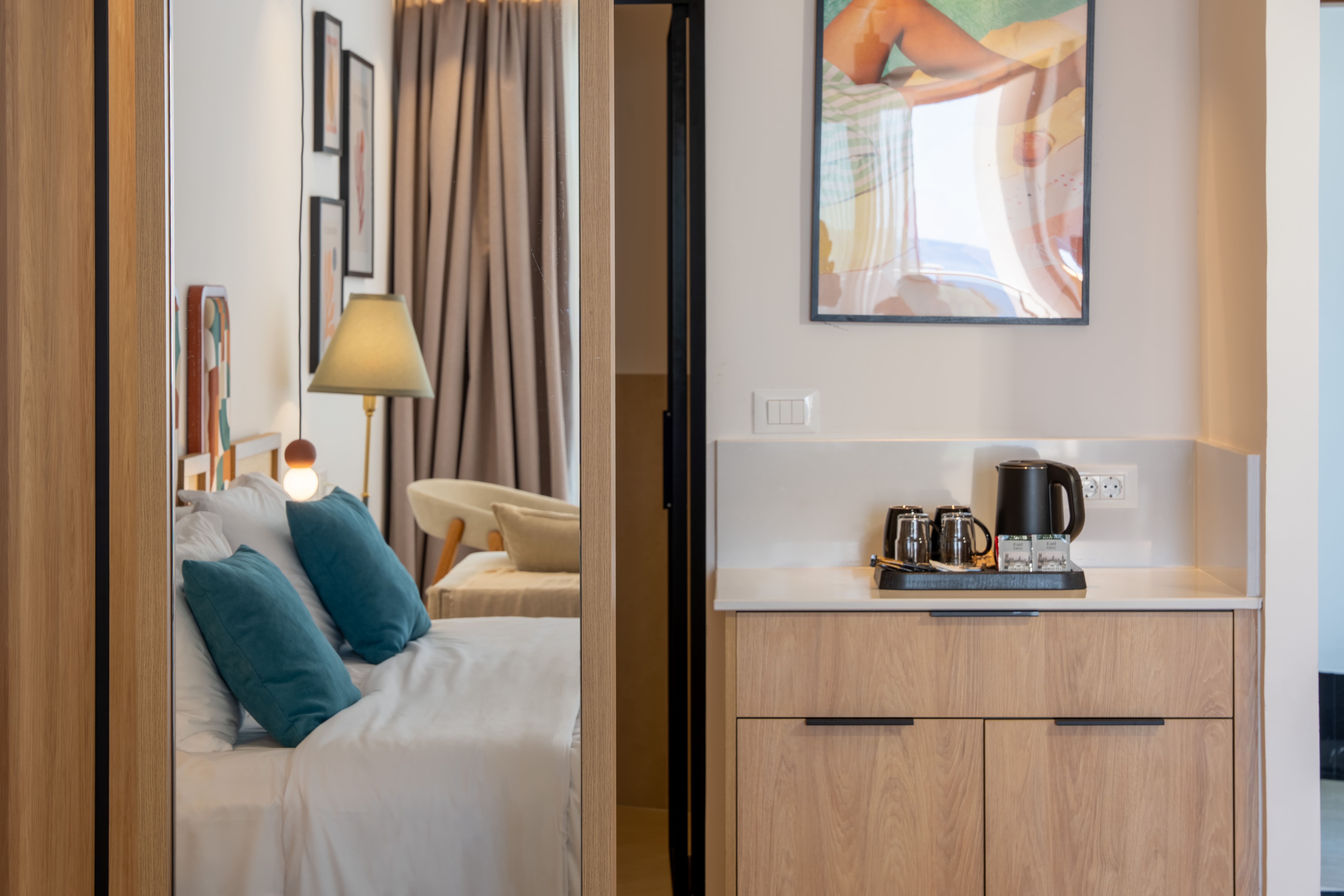 Room 339 Lifestyle JS  - Bee Digital - 5.jpg