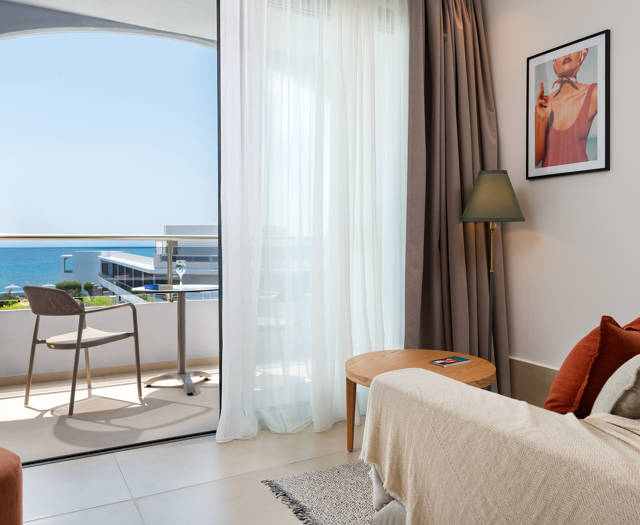 PRL Lifestyle Junior Suite Sea View 8